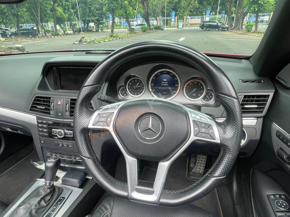 Mobil Mercedes-Benz E-Class 2013