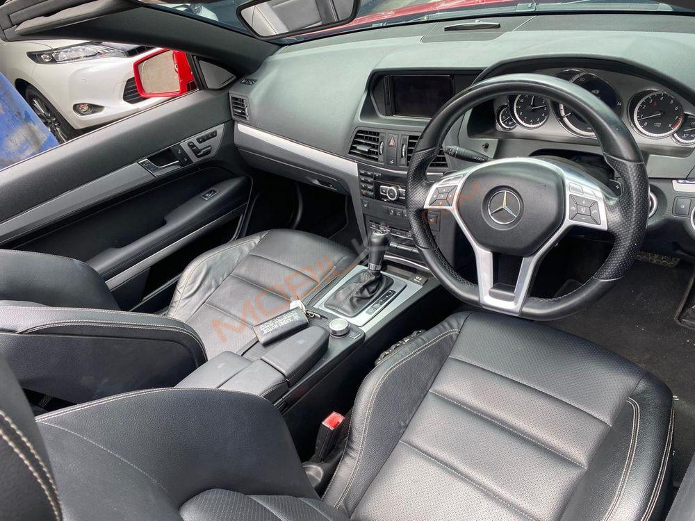 Mobil Mercedes-Benz E-Class 2013