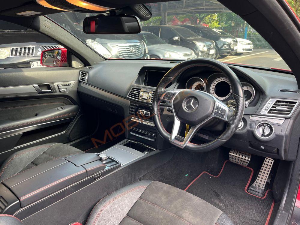 Mobil Mercedes-Benz E-Class 2014