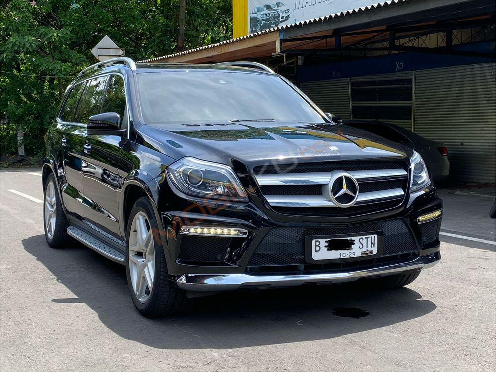 Mobil Mercedes-Benz GL 2013