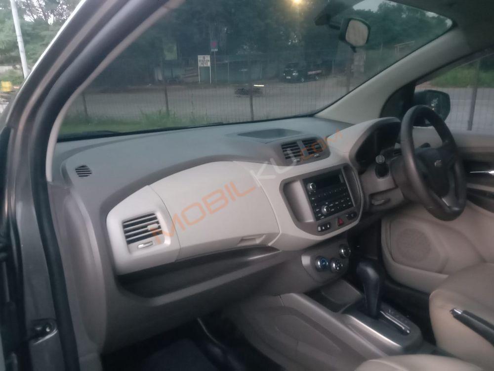 Mobil Chevrolet Spin 2014