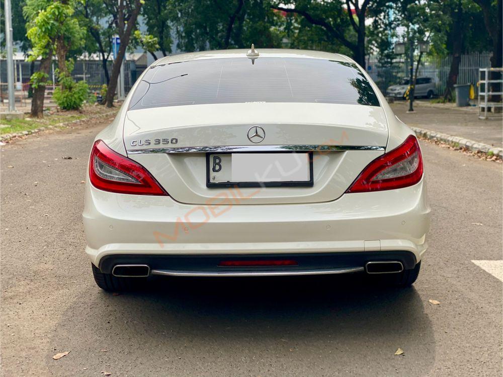 Mobil Mercedes-Benz CLS 2013