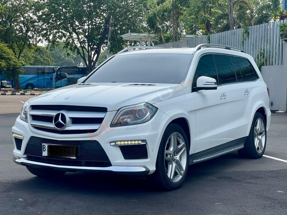Mobil Mercedes-Benz GL 2014