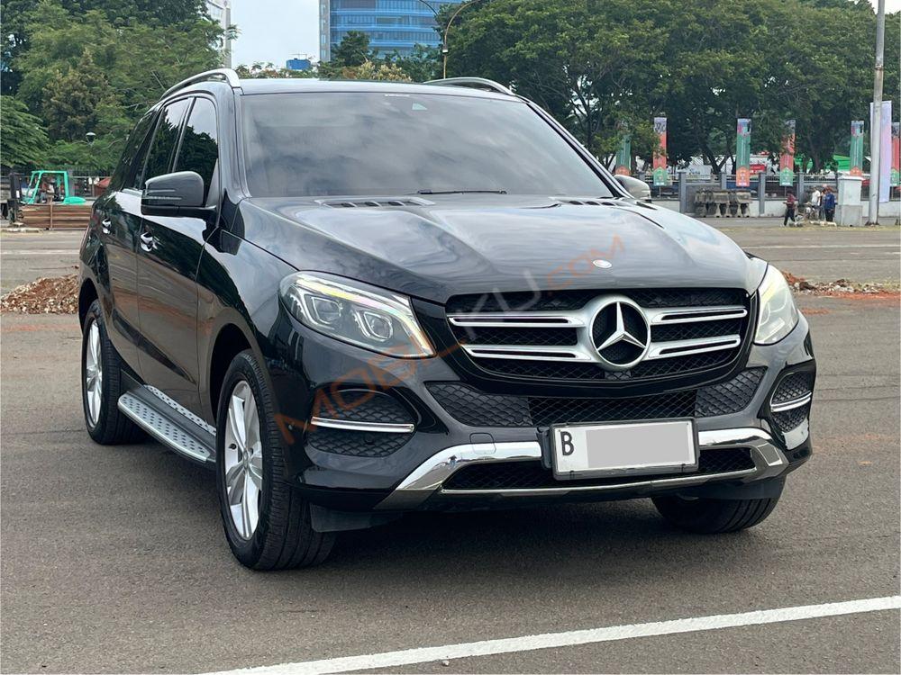 Mobil Mercedes-Benz GLE 2016