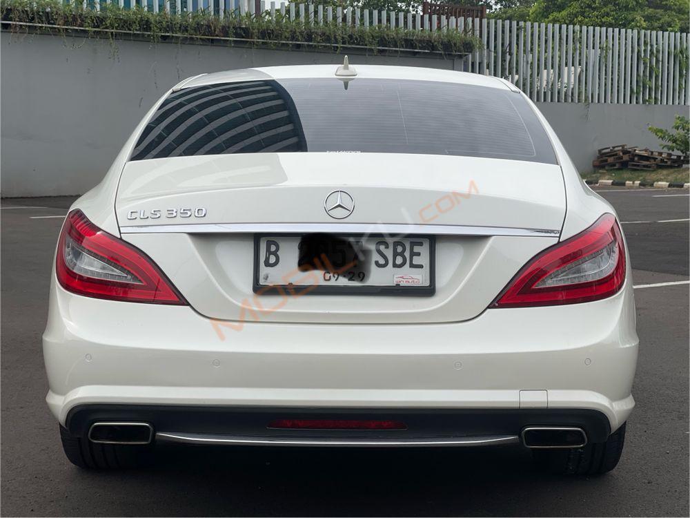Mobil Mercedes-Benz CLS 2013