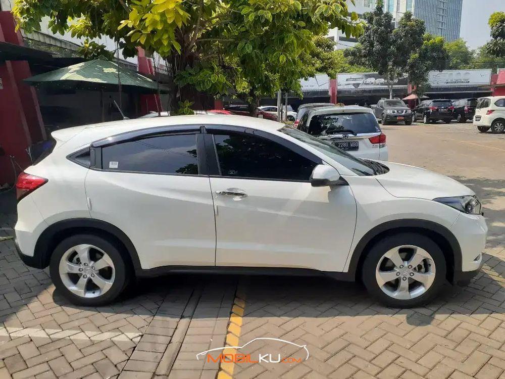 https://mobilku.s3.ap-southeast-3.amazonaws.com/ads/1000/3cff0f0c-ca57-475c-9d8b-9f8686537986.jpeg