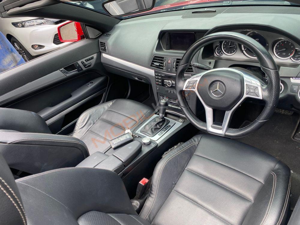 Mobil Mercedes-Benz E-Class 2013