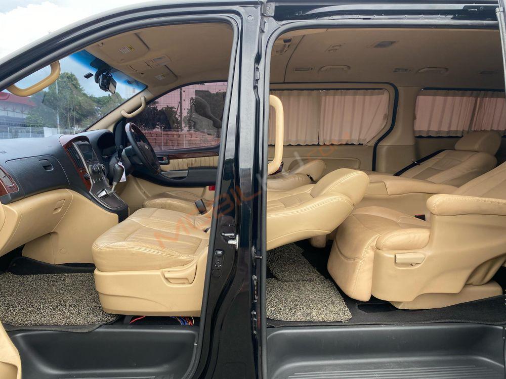 Mobil Hyundai H-1 2015