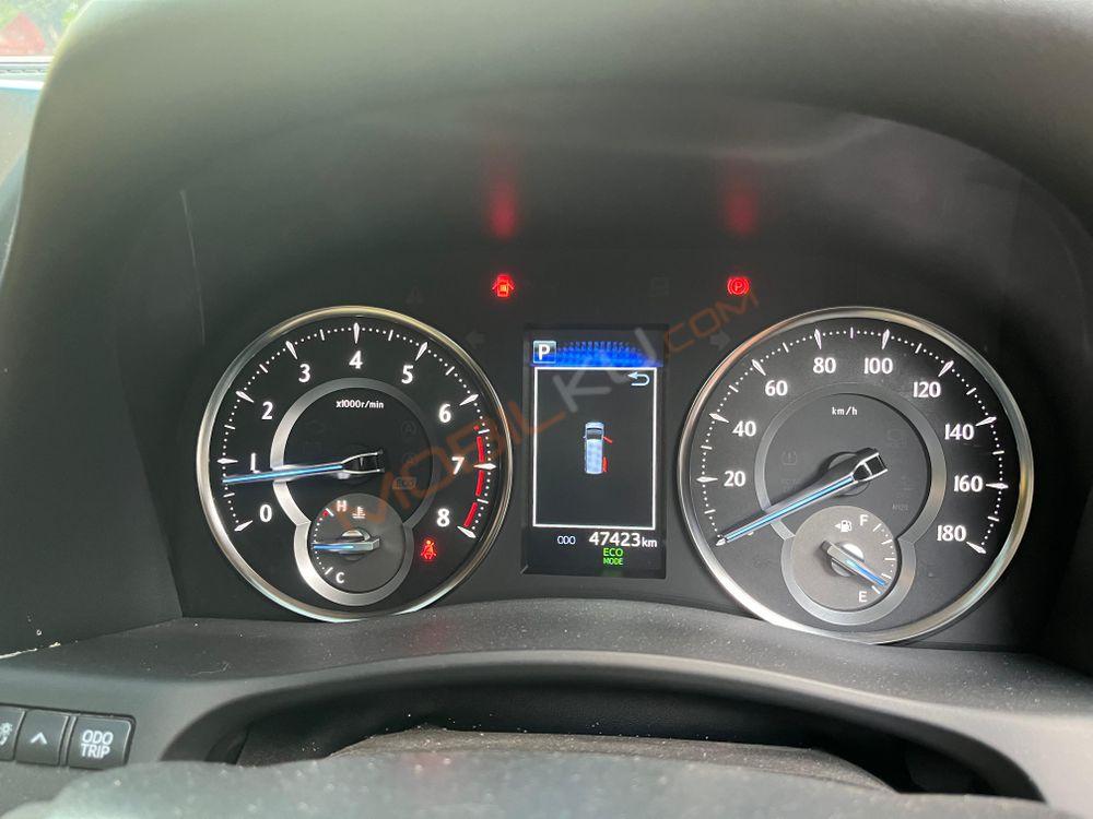 Mobil Toyota Alphard 2019