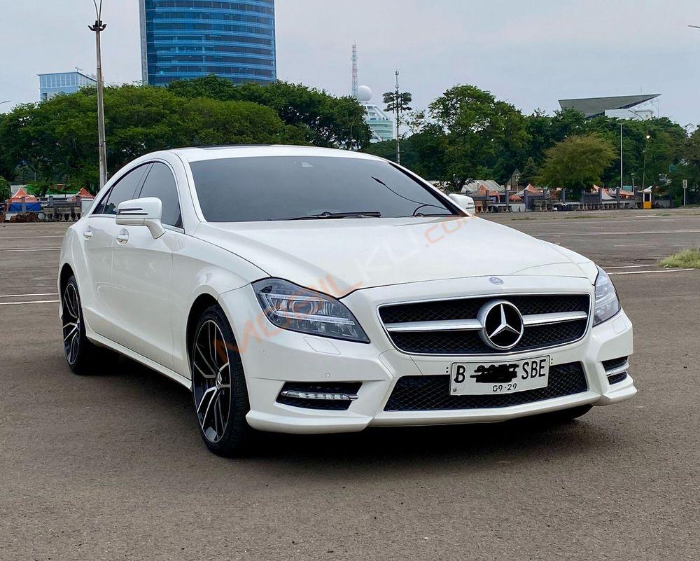 Mobil Mercedes-Benz CLS 2013