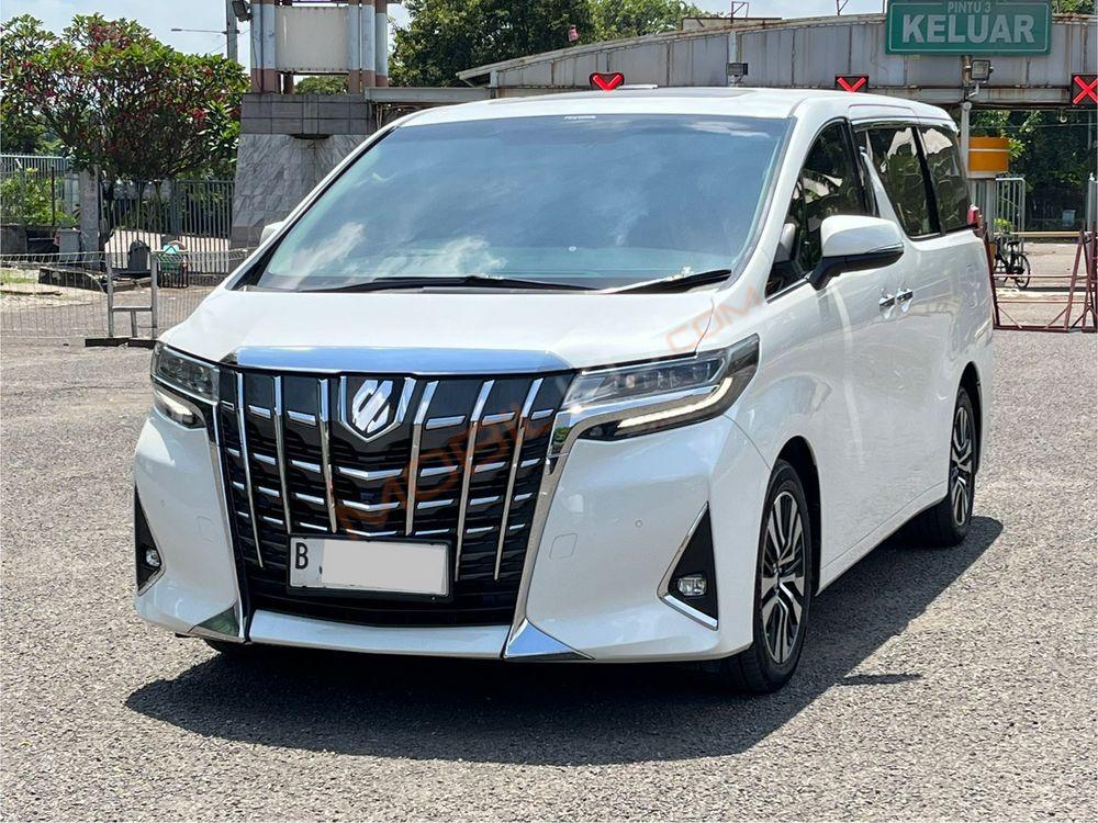 Mobil Toyota Alphard 2019