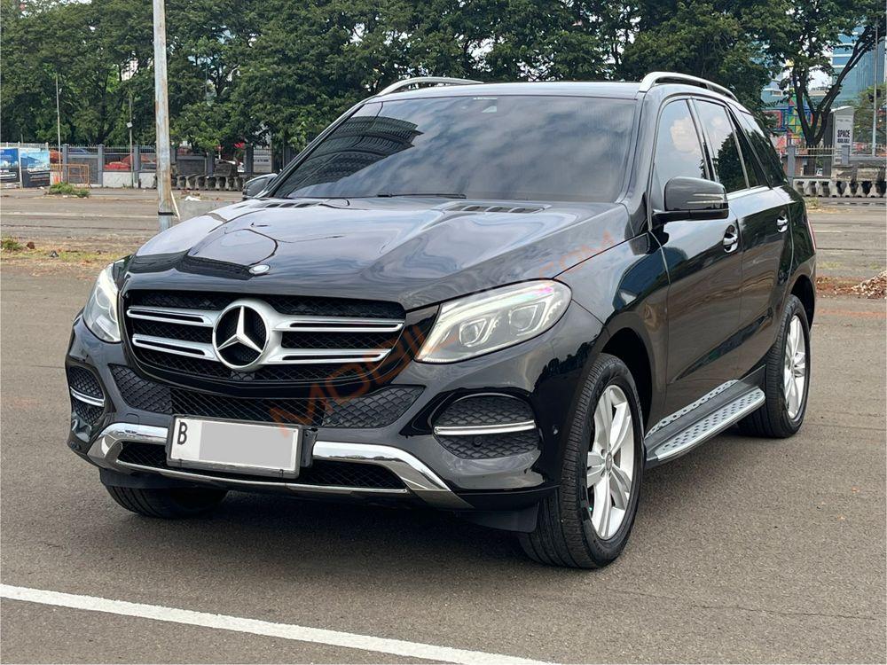 Mobil Mercedes-Benz GLE 2016