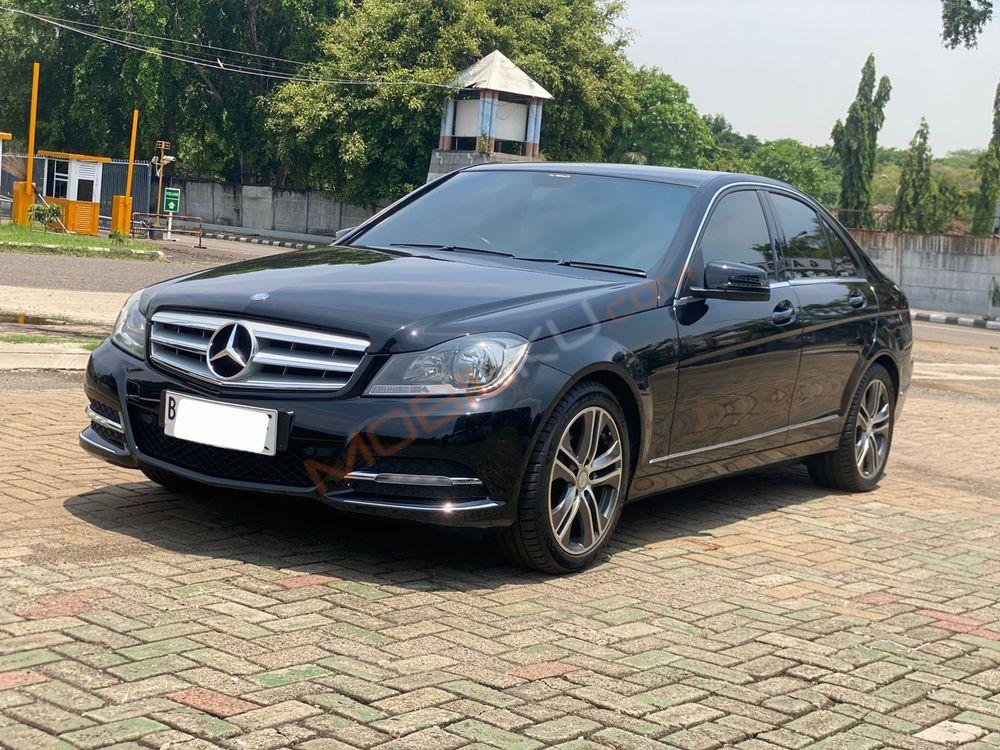 Mobil Mercedes-Benz C-Class 2013