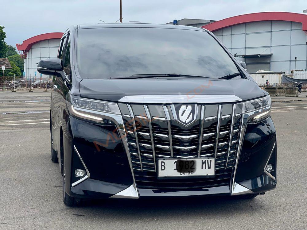 Mobil Toyota Alphard 2019