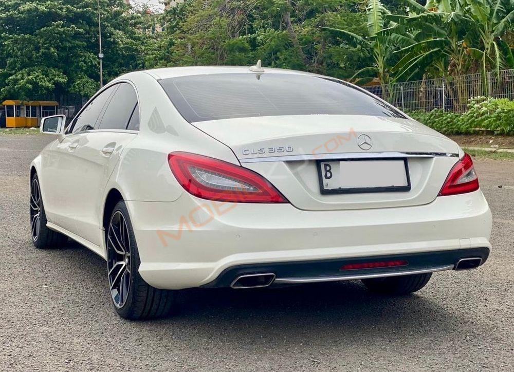 Mobil Mercedes-Benz CLS 2013