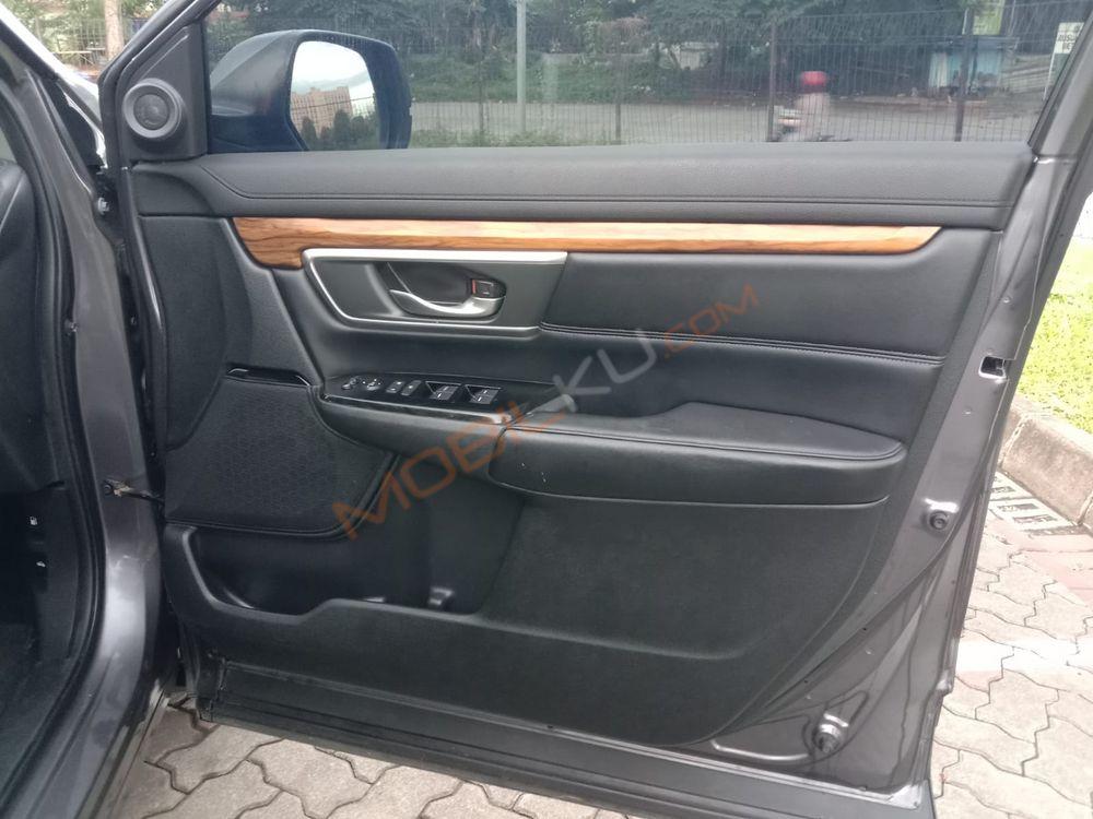 Mobil Honda CR-V 2017