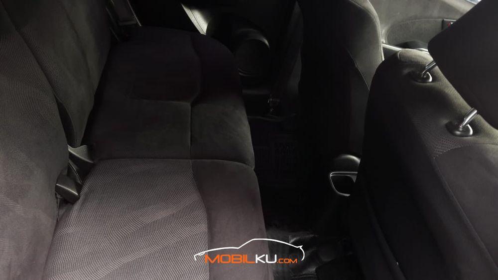 https://mobilku.s3.ap-southeast-3.amazonaws.com/ads/1000/43da83d5-d90e-40d6-afa3-c2d771011353.jpeg