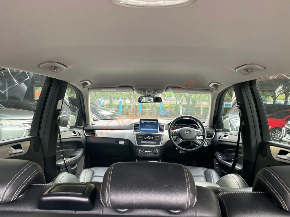 Mobil Mercedes-Benz ML 2013