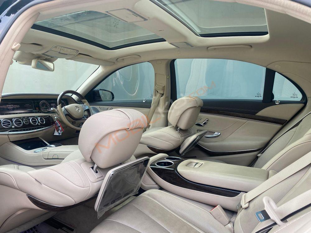 Mobil Mercedes-Benz S-Class 2015