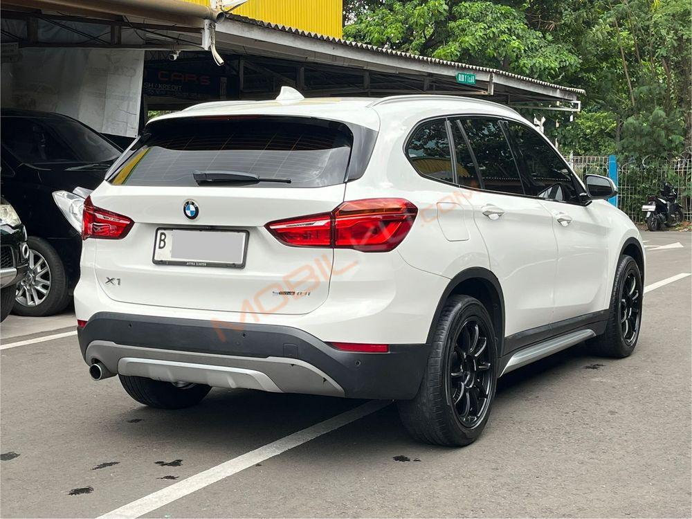 Mobil BMW X1 2019