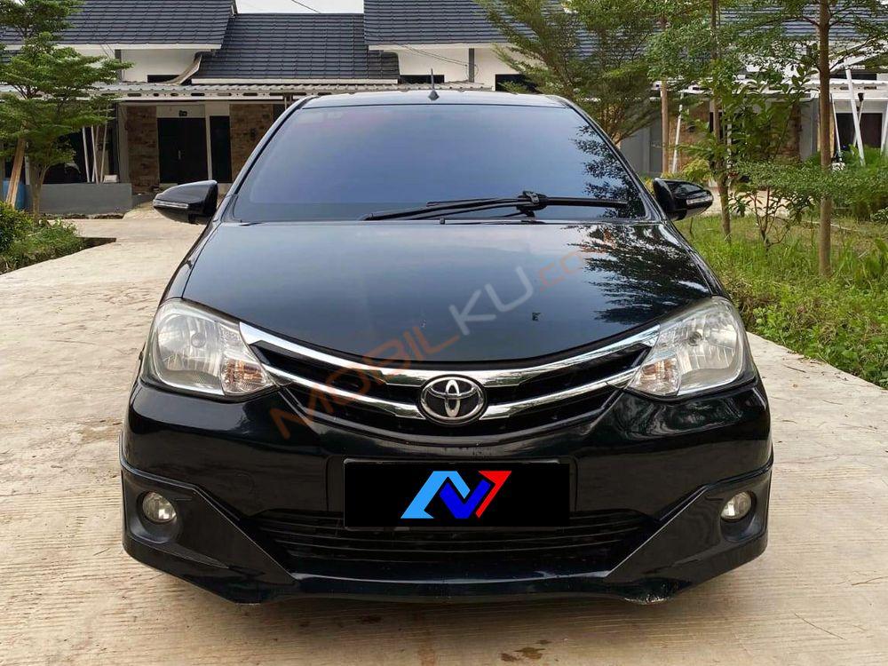 Mobil Toyota Etios 2016