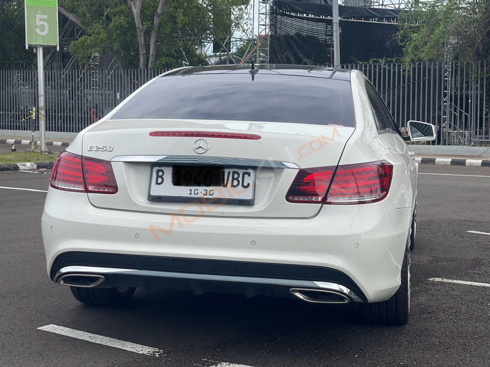 Mobil Mercedes-Benz E-Class 2013