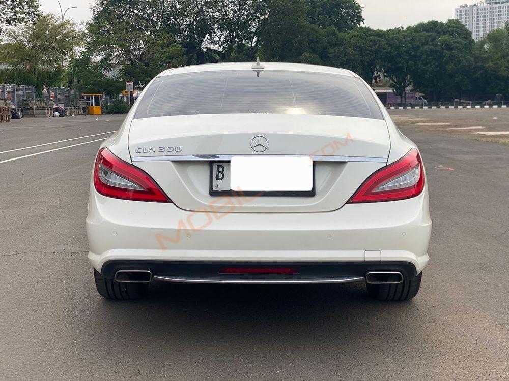 Mobil Mercedes-Benz CLS 2013