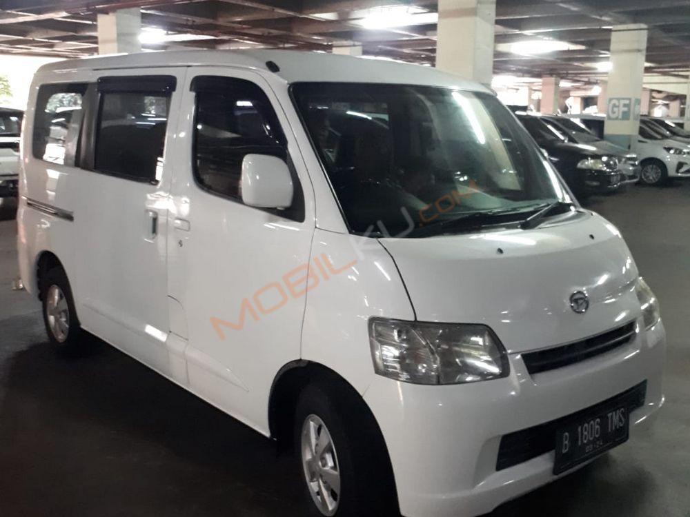https://mobilku.s3.ap-southeast-3.amazonaws.com/ads/1000/48d9e65f-abf0-4da4-b439-ac0689055821.jpeg