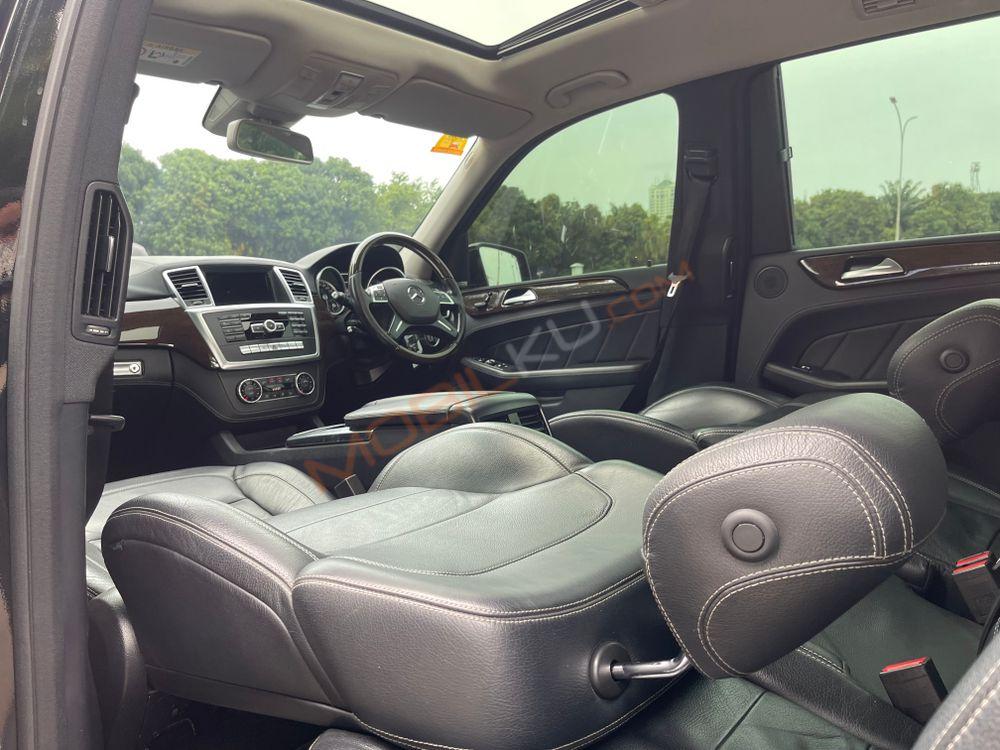 Mobil Mercedes-Benz GL 2016