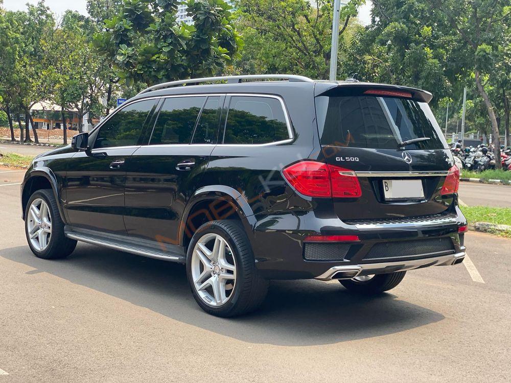 Mobil Mercedes-Benz GL 2014