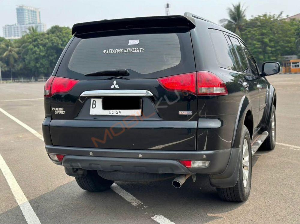 Mobil Mitsubishi Pajero Sport 2013