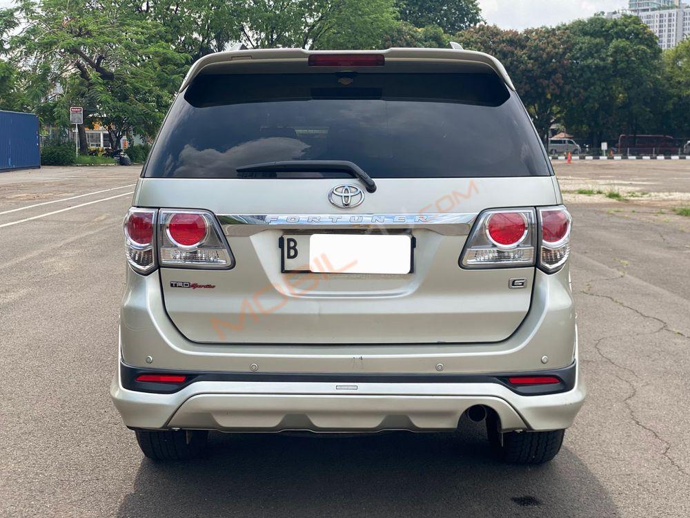 Mobil Toyota Fortuner 2013