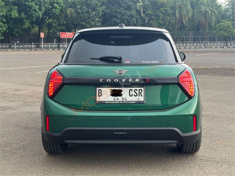 Mobil MINI 5-Door 2024