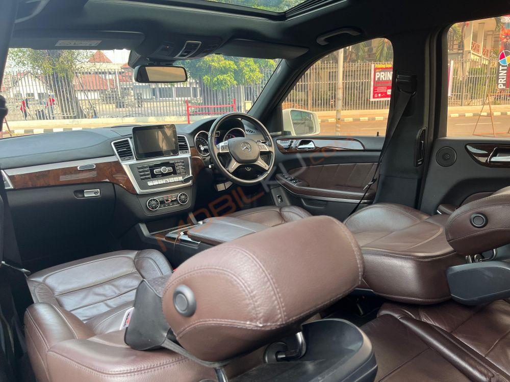 Mobil Mercedes-Benz GL 2014
