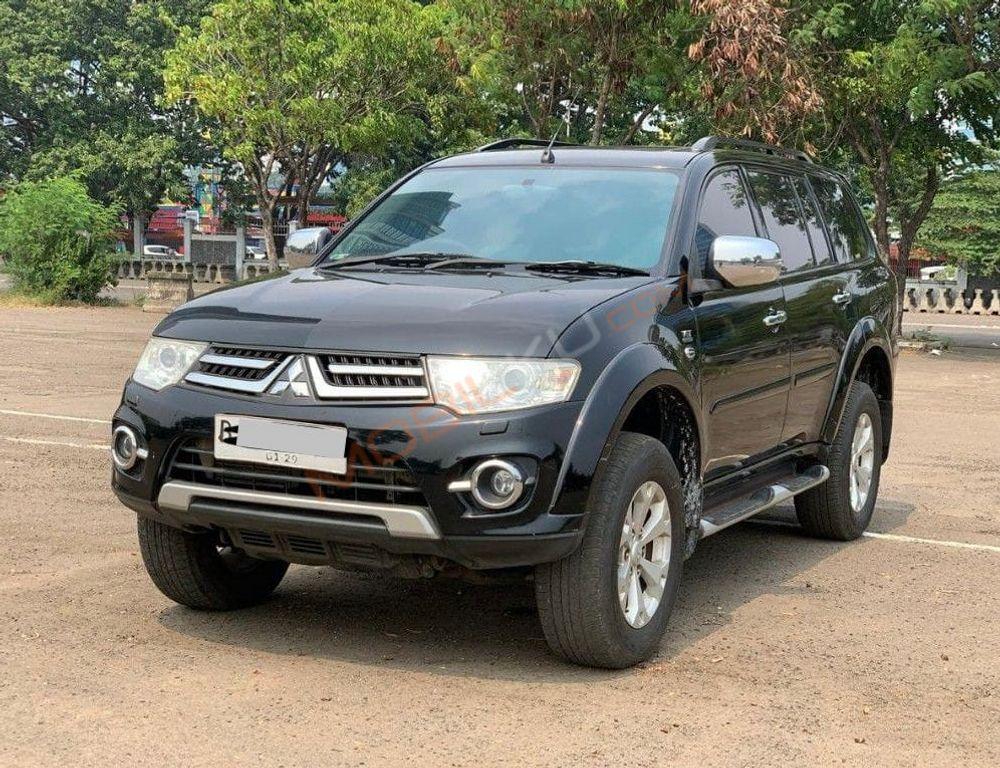 Mobil Mitsubishi Pajero Sport 2013