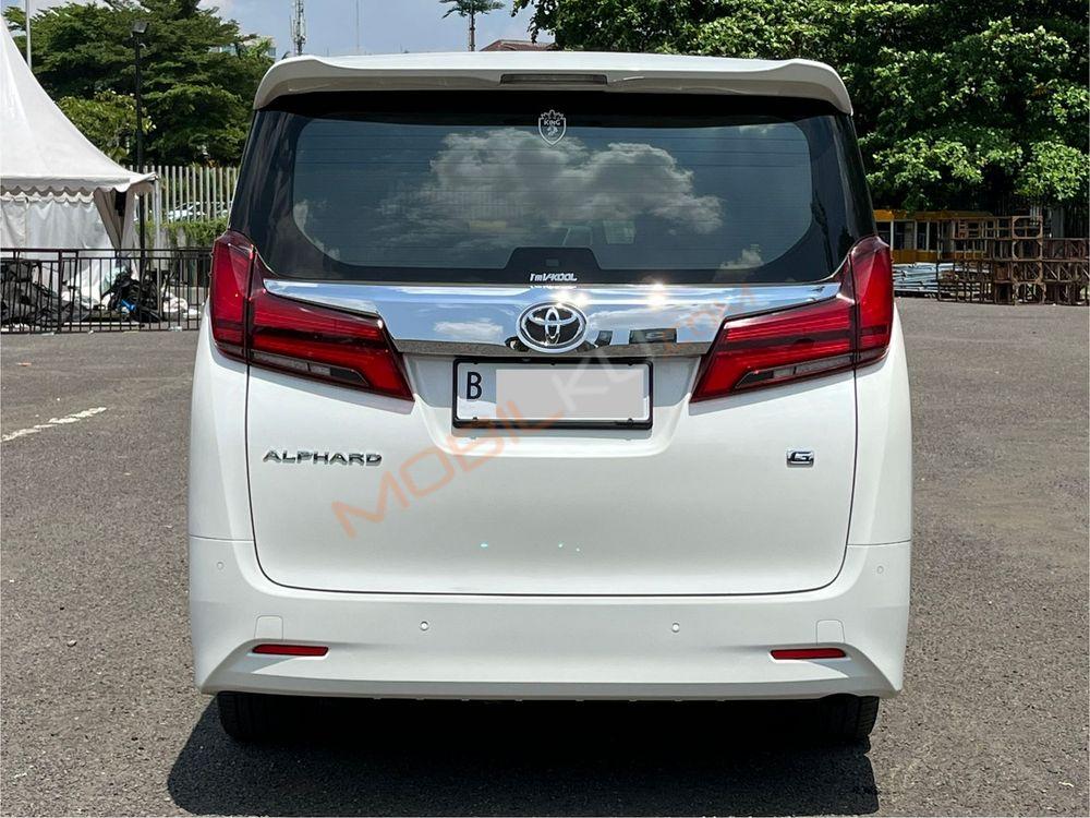 Mobil Toyota Alphard 2019