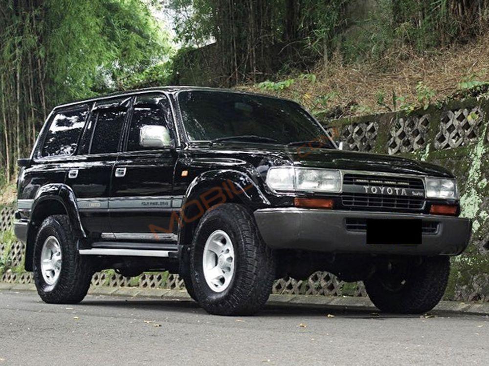 Mobil Toyota Land Cruiser 1998