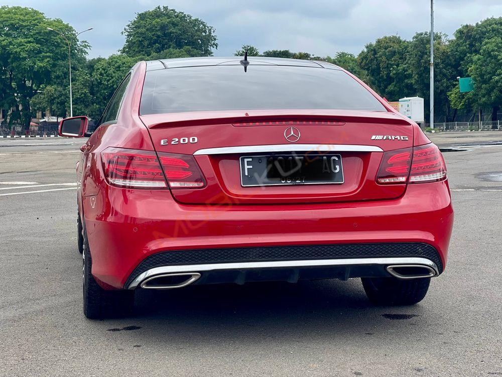 Mobil Mercedes-Benz E-Class 2014