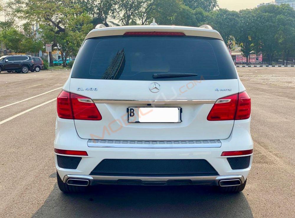Mobil Mercedes-Benz GL 2014