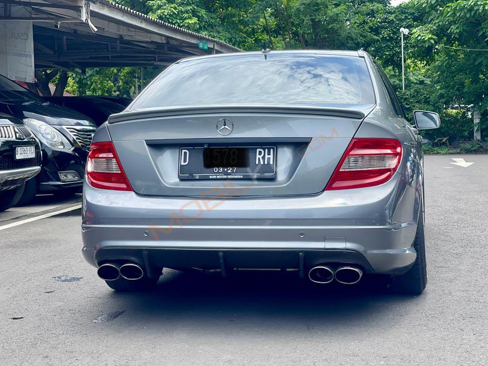 Mobil Mercedes-Benz C-Class 2011
