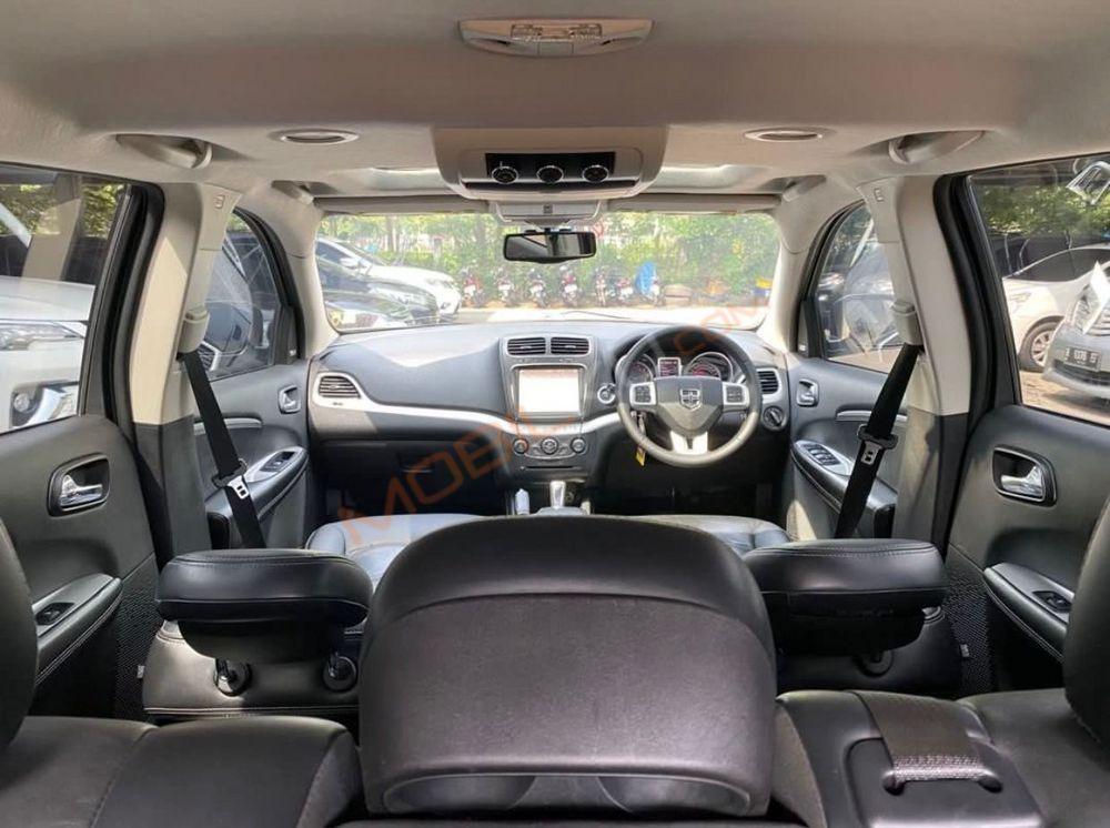 Mobil Dodge Journey 2013