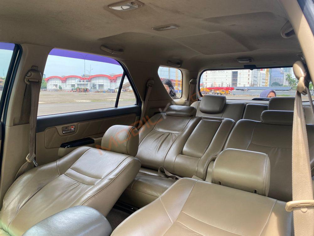 Mobil Toyota Fortuner 2013