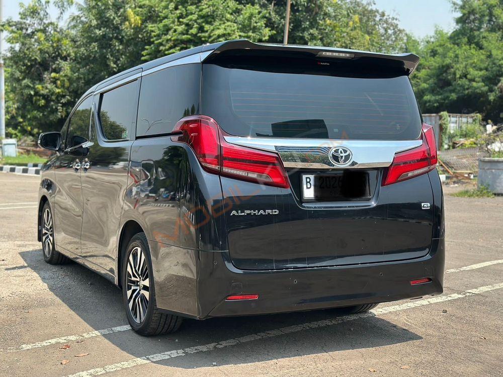 Mobil Toyota Alphard 2019