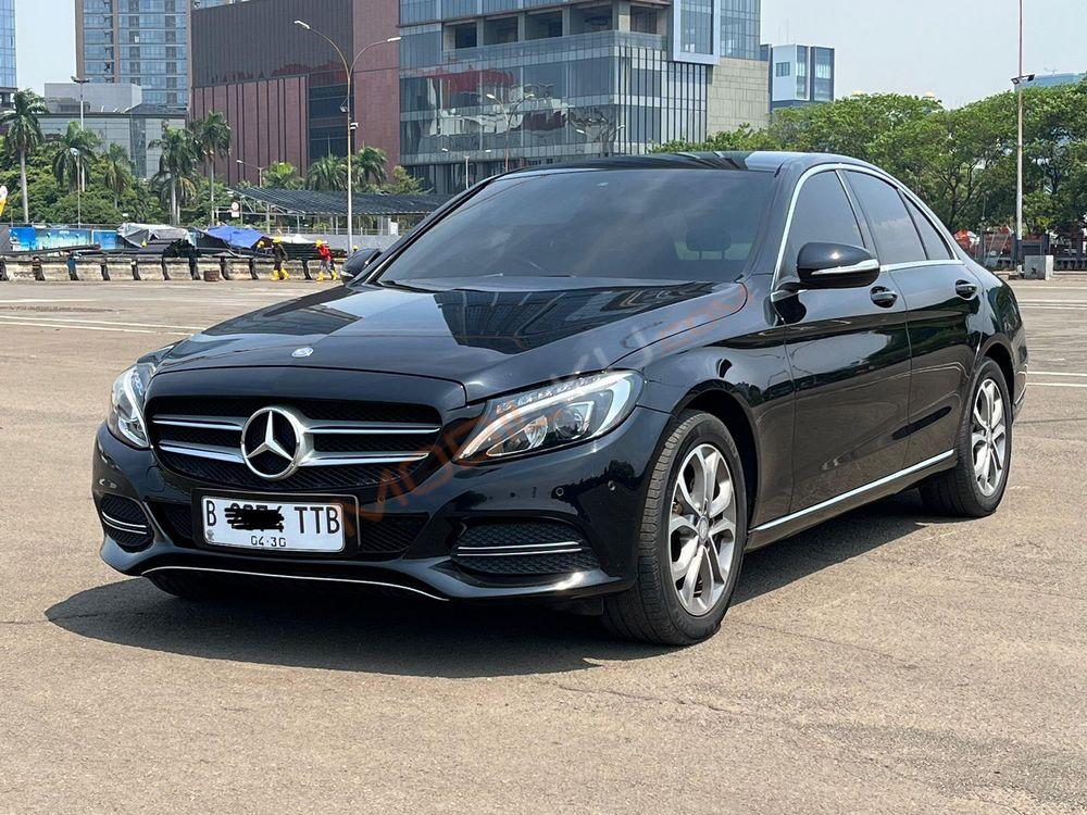Mobil Mercedes-Benz C-Class 2014