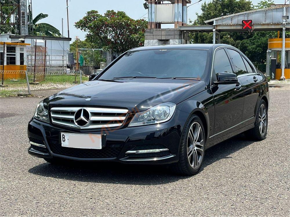 Mobil Mercedes-Benz C-Class 2013