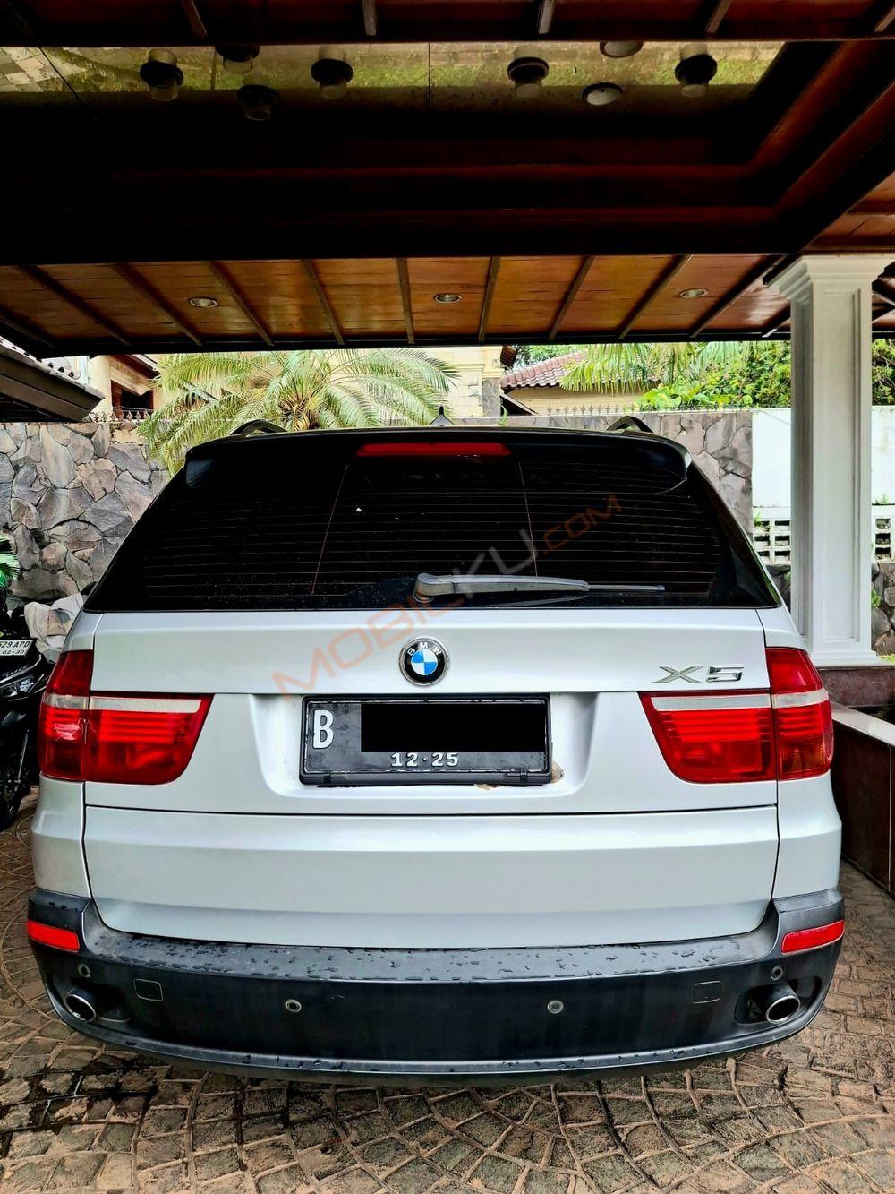 Mobil BMW X5 2009