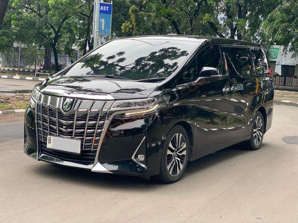 Mobil Toyota Alphard 2019