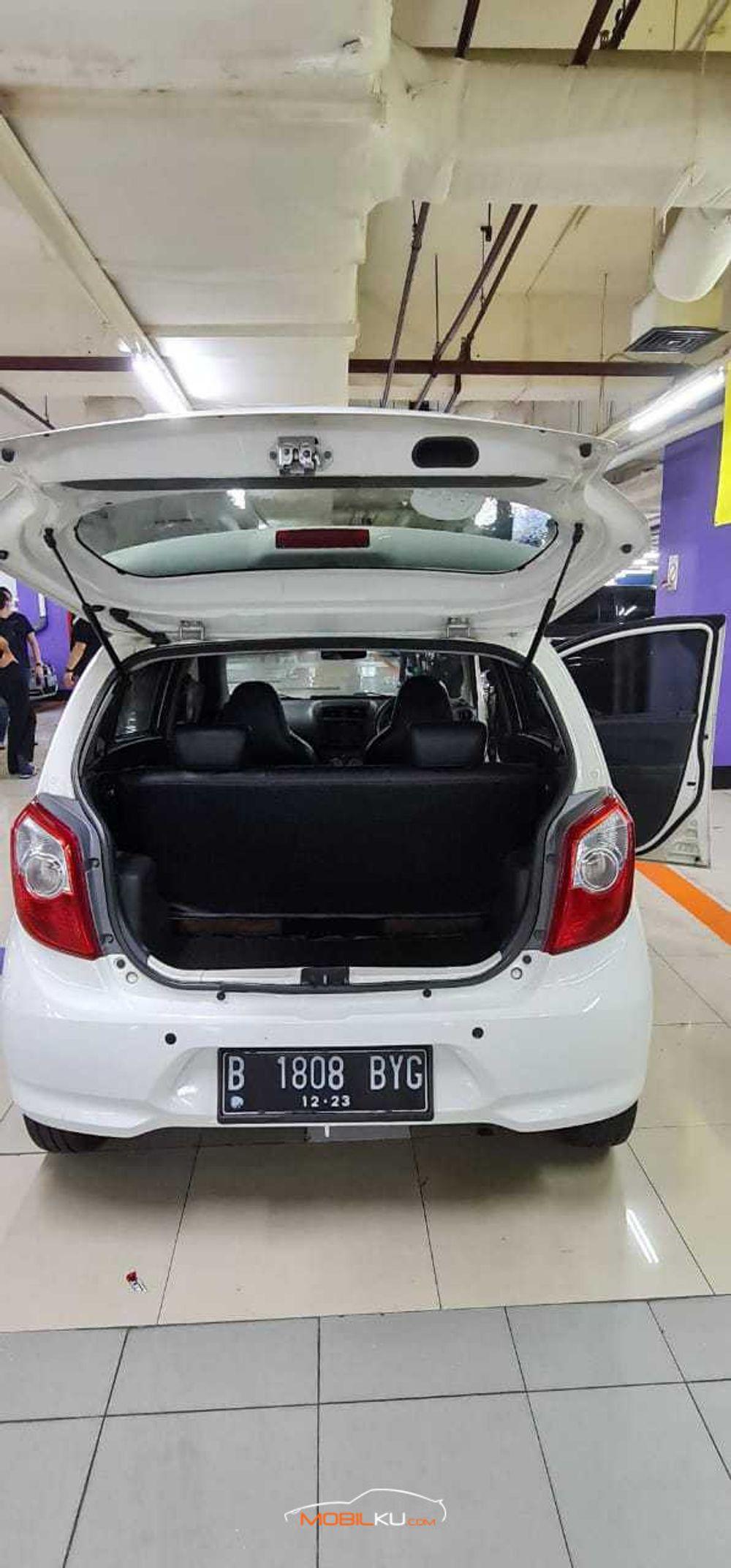 https://mobilku.s3.ap-southeast-3.amazonaws.com/ads/1000/5db0bcf4-7a40-4e86-90ea-97c40ecff19c.jpg