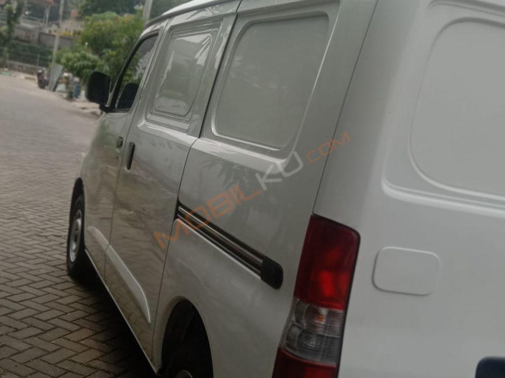 https://mobilku.s3.ap-southeast-3.amazonaws.com/ads/1000/5dc0bf6b-de5a-49cd-93fe-1e6d8e9bccbb.jpeg