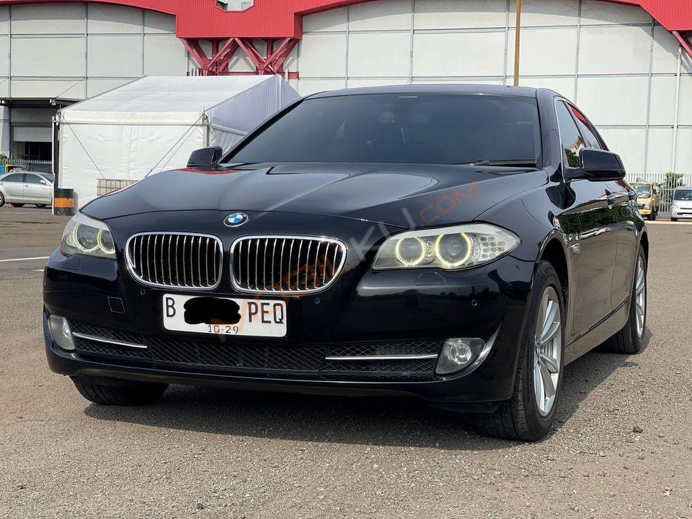 Mobil BMW 5 Series 2013